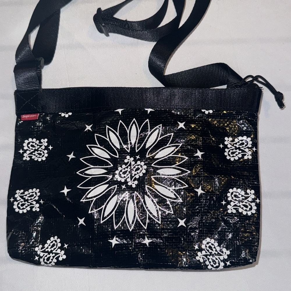 Supreme 2021 Bandanna Trap Side Bag EUC - Picture 5 of 11